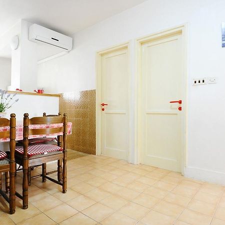 Split Central Lovely Flat 部屋 写真