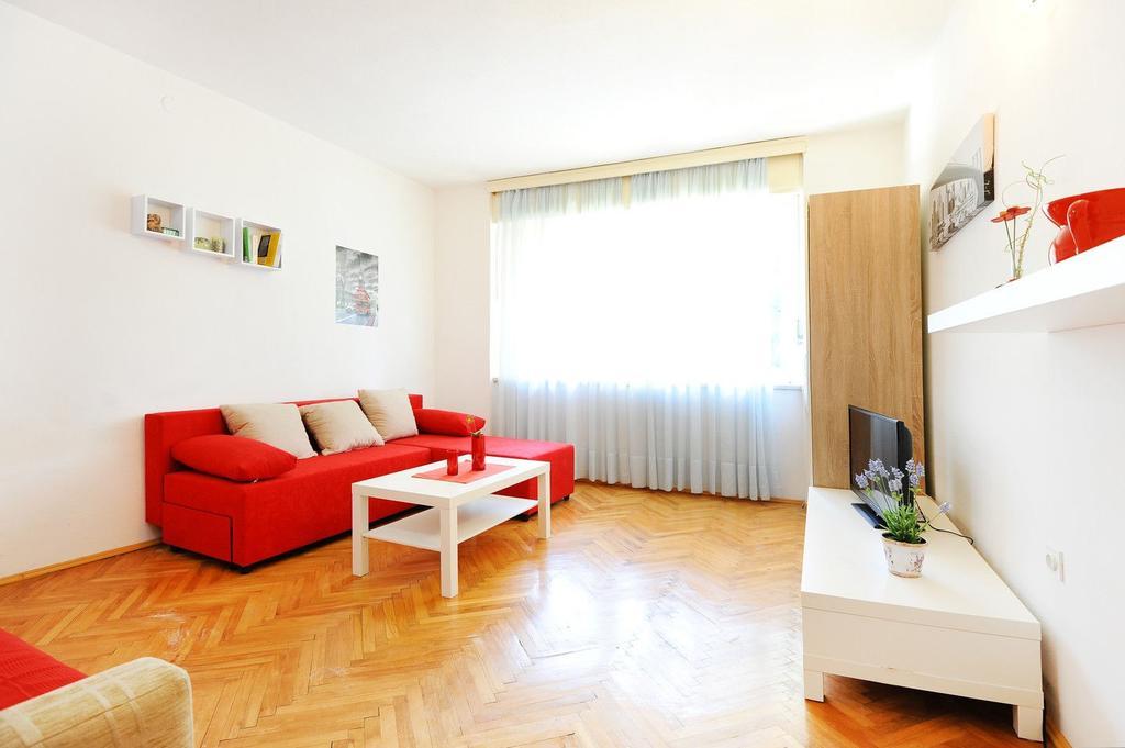 Split Central Lovely Flat 部屋 写真