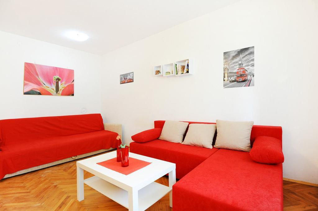 Split Central Lovely Flat 部屋 写真